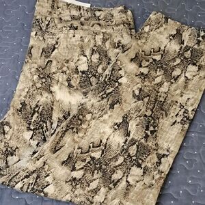 New York & Company soho snake print jeans size 18 NWT